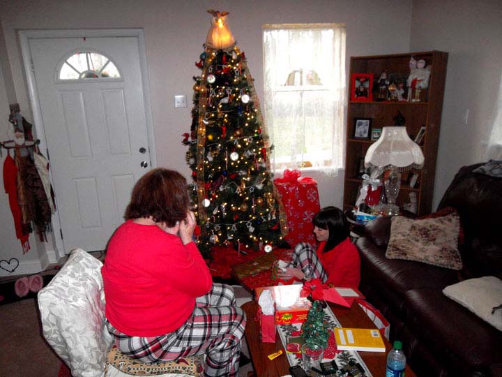 Christmas z Day 2012 - 1 Kathy in apartment with Maureen
