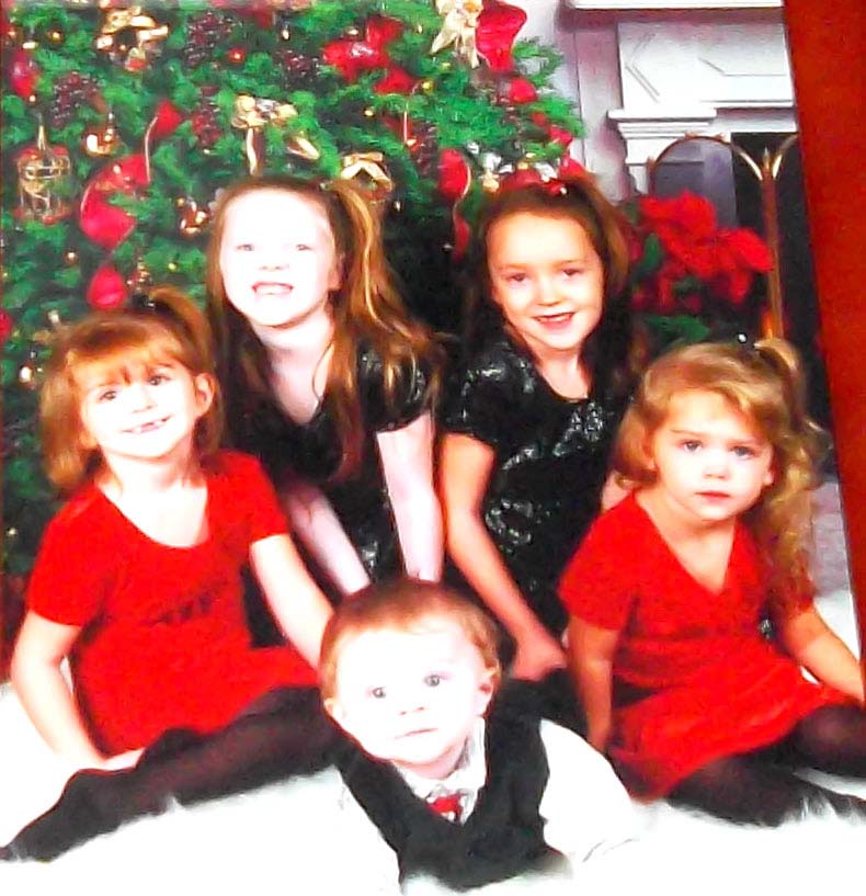 Christmas z Day 2012 - 2 Photo of Evie Julieanna Kadie Helena Logan at Robins House