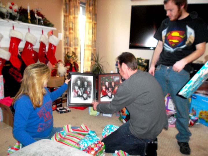 Christmas z Day 2012 - 2 Robin Jack Robby with Photos at Robins House