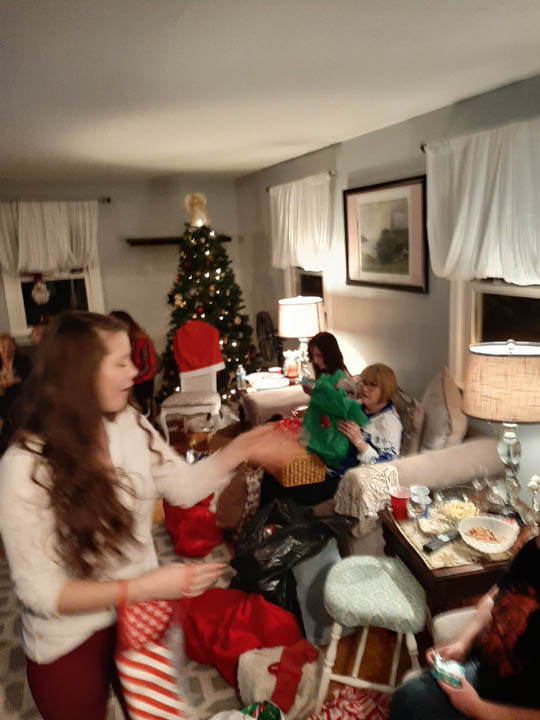 2019 Kelley Family Christmas Party 28