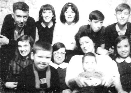 Mom with the Big Ten Kids 1964
