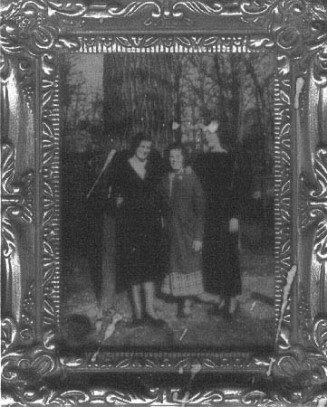 Elsie & Gertrude McMullen