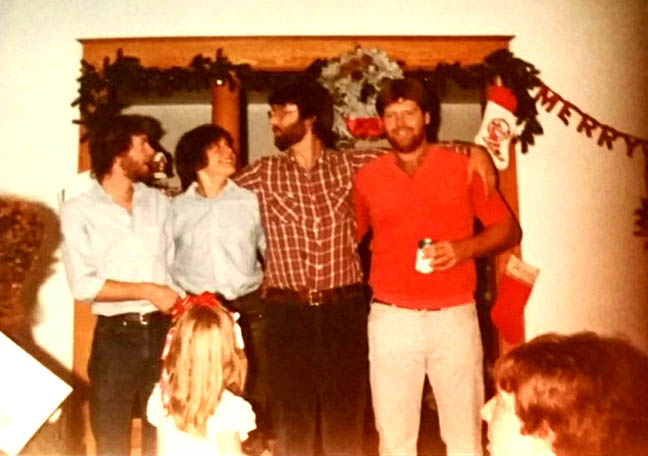 JACK KELLEY-CHRIS WOJNISZ-MICK KELLEY-JIM KELLEY-FAMILY AND FRIENDS MID 1980S