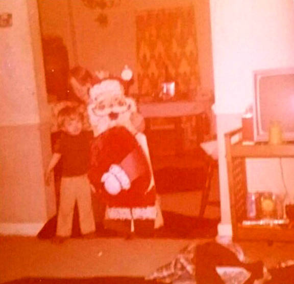 JASON BLEVINS WITH HIS UNCLE JACK AT HIS GRANDFATHERS HOME MID 1970S