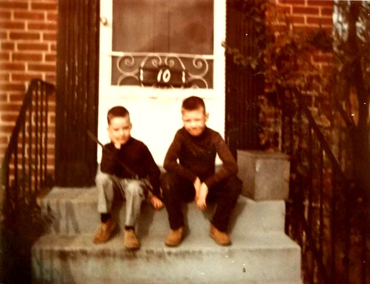 JIM AND JACK KELLEY IN FRONT OF THEIR FAHTERS VILONE VILLAGE HOUSE LATE 1960S