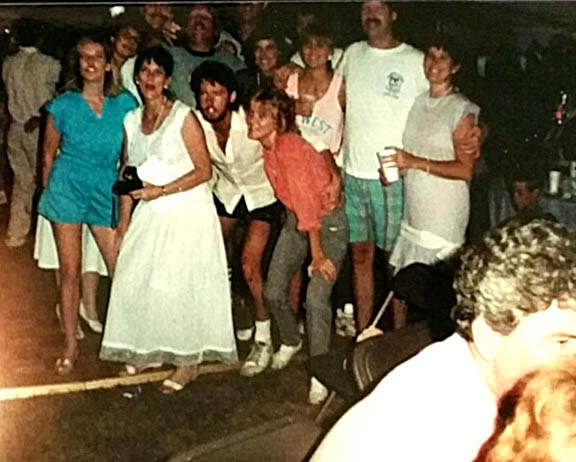 KATHY KELLEY WITH FAMILY AND FRIENDS AT HER WEDDING IN THE MID 1980S