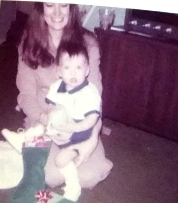 MAUREEN KELLEY WITH HER SON MIKE WOJNISZ MID 1970S