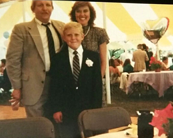 NICK PANCO WITH HIS WIFE CONNIE KELLEY AND SON NICHOLAS MID 1980S